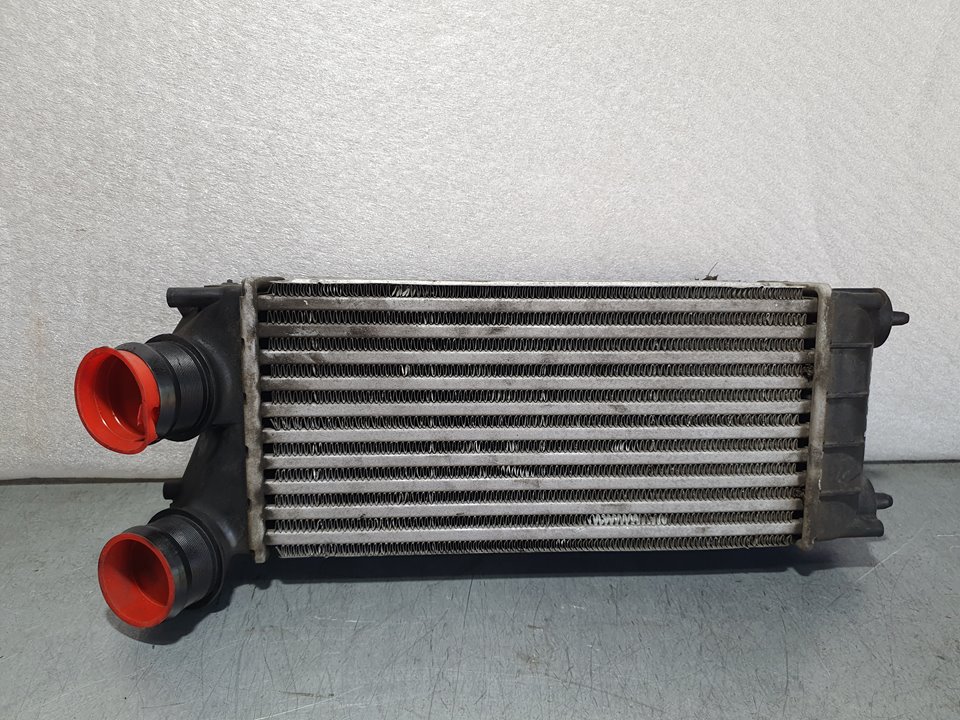 PEUGEOT 3008 1 generation (2010-2016) Starpdzesētāja/interkūlera radiators 9684212480, M144105 24073141