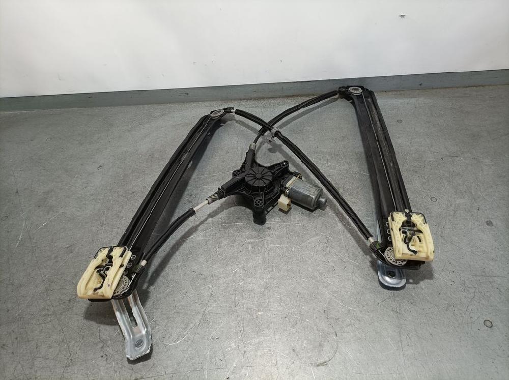 SEAT Ateca 1 generation (2016-2024) Front Left Door Window Regulator 575837461A 23620443