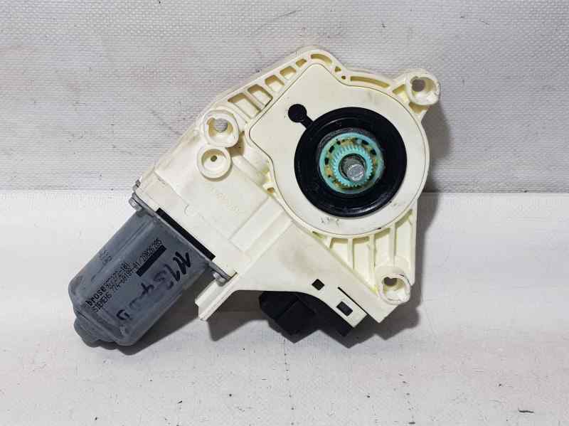 DODGE A6 C6/4F (2004-2011) Front Right Door Window Control Motor 4PINS 18674256