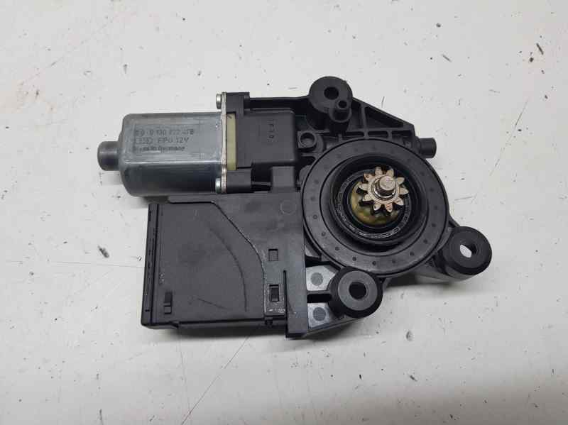 RENAULT Megane 3 generation (2008-2020) Front Right Door Window Control Motor 807301396R 18678611