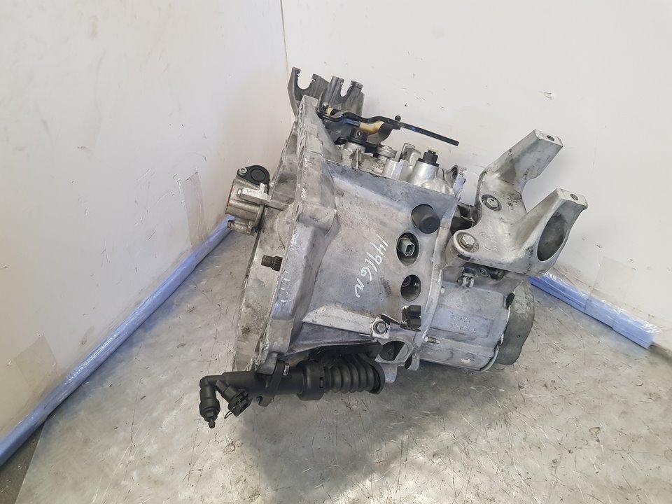 CITROËN C5 1 generation (2001-2008) Gearbox 20DM65 20413160