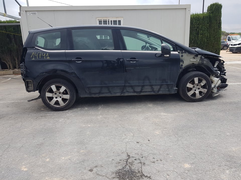 PEUGEOT 5008 1 generation (2009-2016) Jobb első ködlámpa SINREF 18740354