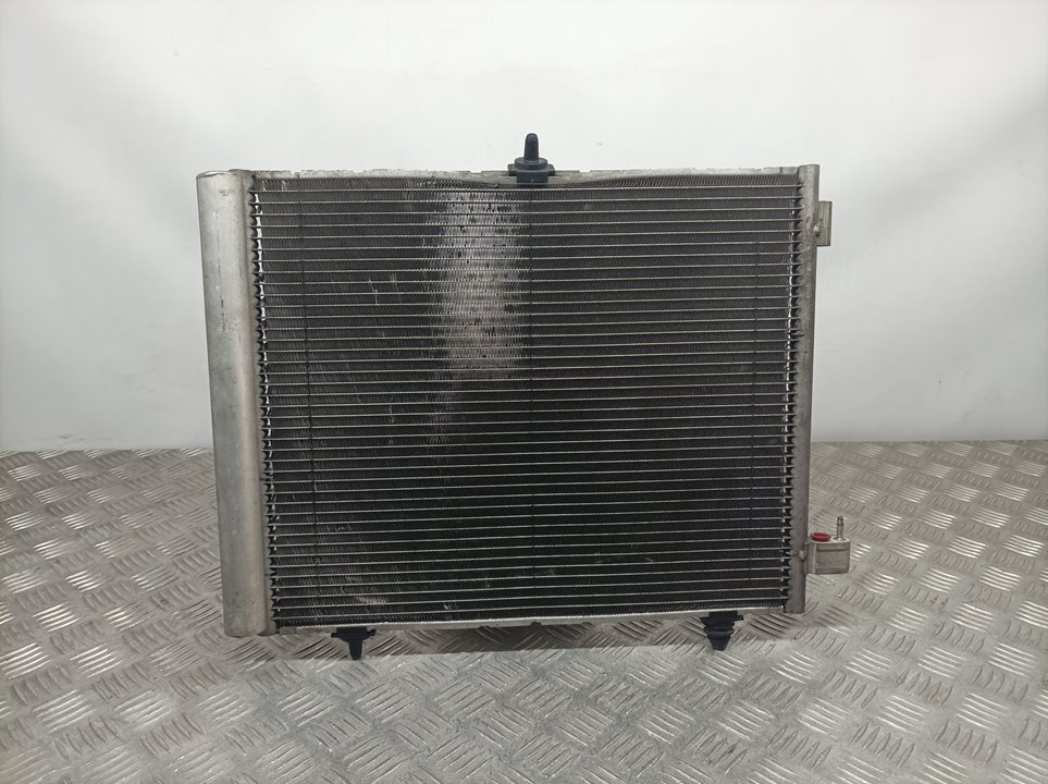 PEUGEOT 208 Peugeot 208 (2012-2015) Охлаждающий радиатор 9674843580, 95007T01, DENSO 18744107