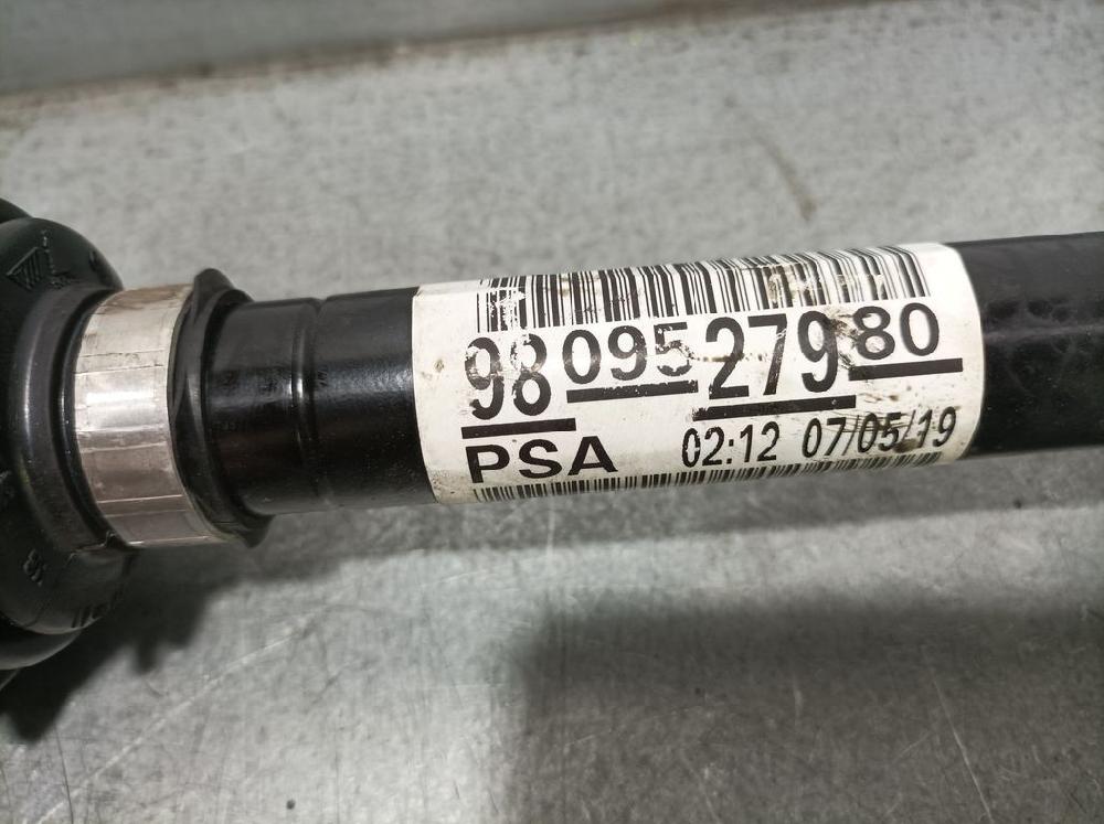 Front transmission rh YH01 9809527980 de Peugeot Rifter 2018-0 131 CV con 54577 km - pieza usada