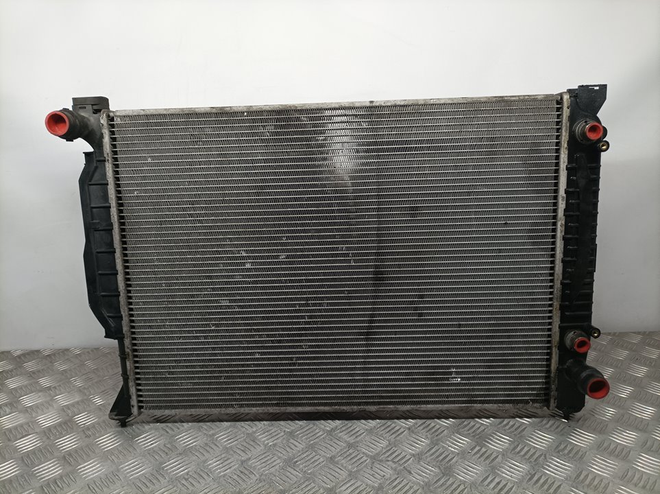 AUDI A3 8L (1996-2003) Охлаждающий радиатор SINREFERENCIA 18690612