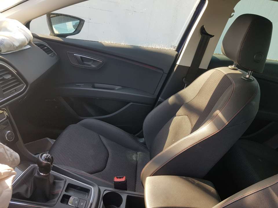 SEAT Leon 3 generation (2012-2020) Сиденье переднее правое C/AIRBAG 23718010