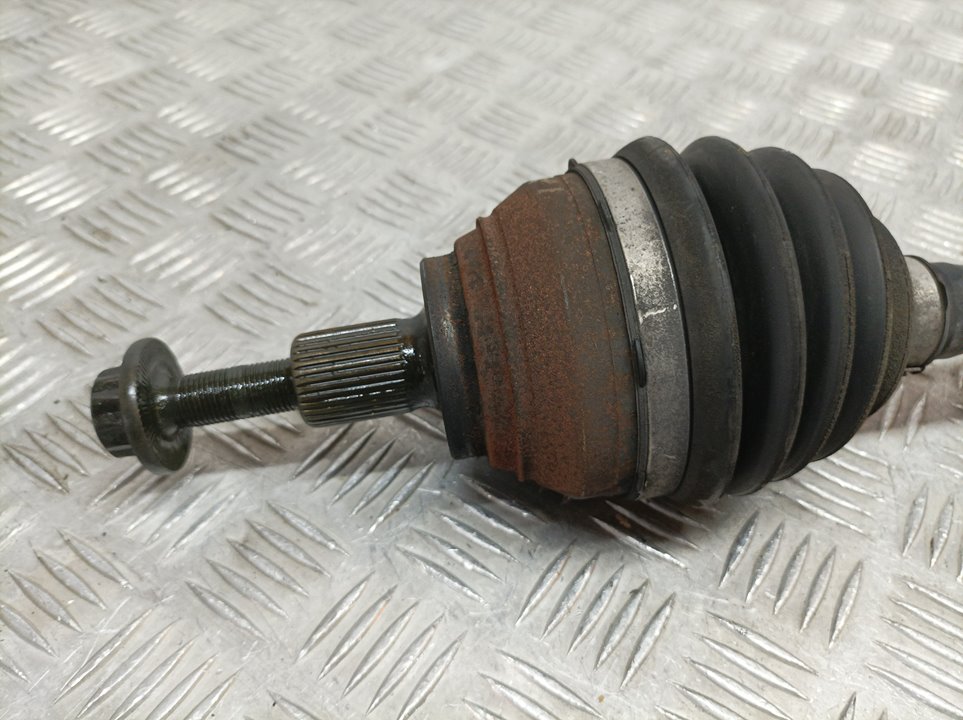 SEAT Alhambra 2 generation (2010-2021) Front Left Driveshaft 7N0407761N 24061902