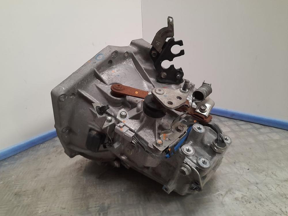 CHEVROLET Aygo 1 generation (2005-2014) Gearbox 20TT01,1136917 18604751