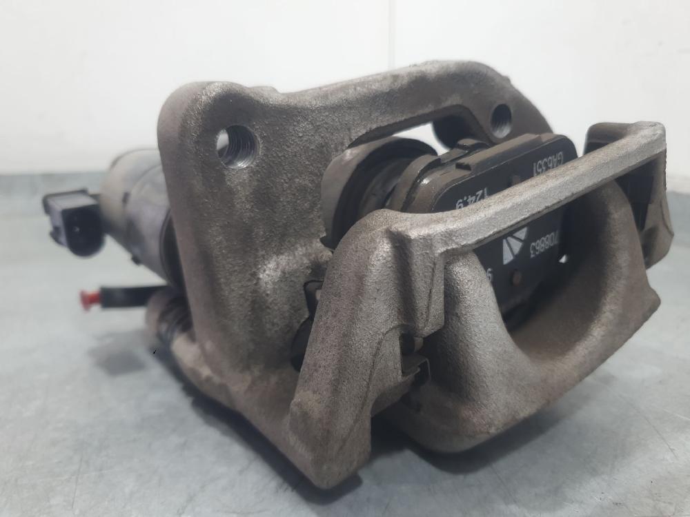 Right rear brake caliper YH01 9819060980 de Citroen C5 aircross (ac_, aj_, ar_, a4_) 2018-0 131 CV con 109414 km - pieza usada