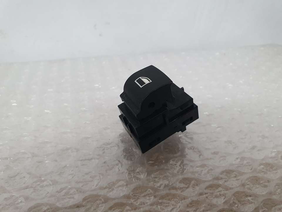 BMW 3 Series F30/F31 (2011-2020) Front Right Door Window Switch 920810702 24093838