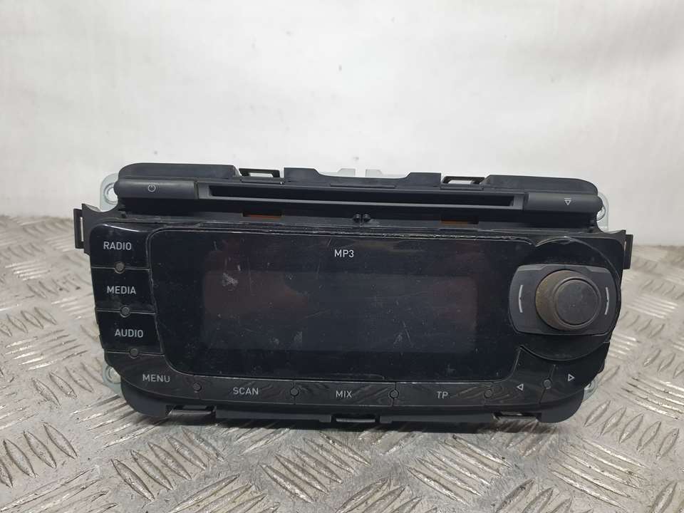 SEAT Leon 2 generation (2005-2012) Music Player Without GPS W01P0035153 24820728