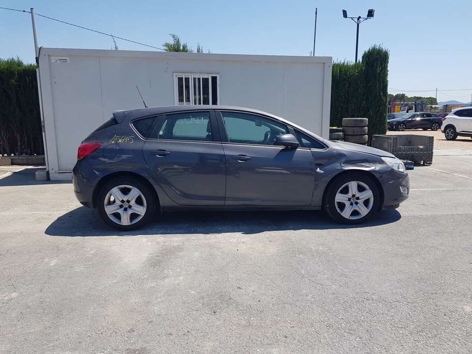 OPEL Astra J (2009-2020) Άλλα μέρη του σώματος 13258179 25384624