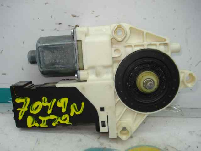 PEUGEOT 407 1 generation (2004-2010) Front Left Door Window Regulator Motor 9663036480 18437314