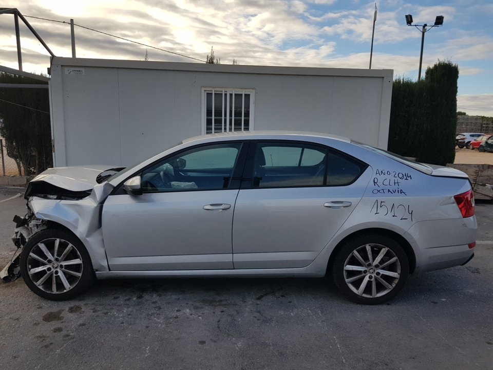 SKODA Octavia 3 generation (2013-2020) Priekšējo labo durvju slēdzene 5E1837016A 24088929