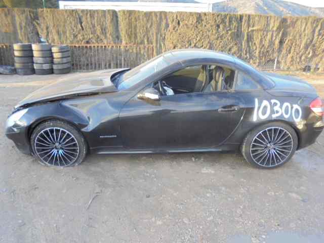 MERCEDES-BENZ SLK-Class R171 (2004-2011) Oikea takavarsi 23652240