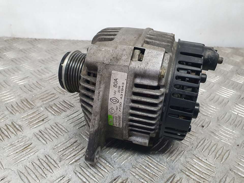 Alternador F9Q736 7700431943 de Renault Megane i classic (la0/1_) 1997-2001 98 CV - pieza usada