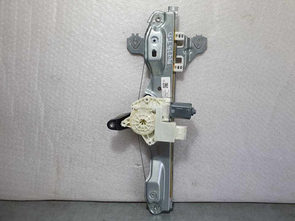 NISSAN Qashqai 2 generation (2013-2023) Regulator de geam ușă dreapta spate 82700HV00C,C88540103 20462733