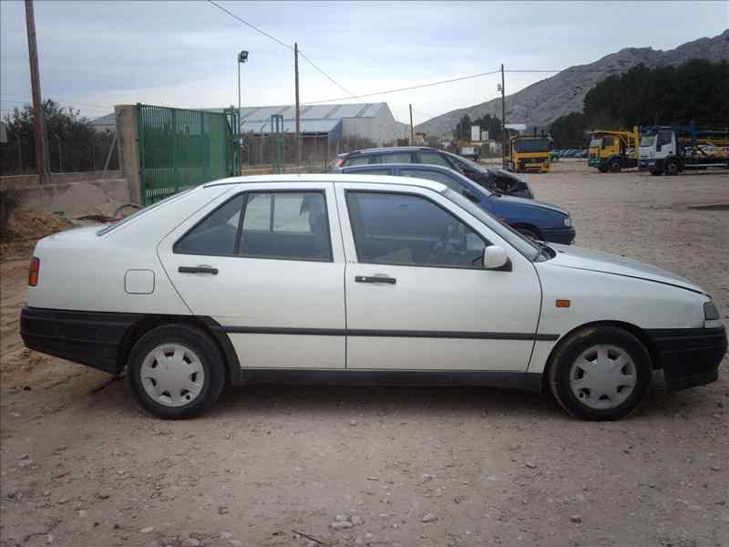 LANCIA Toledo 1 generation (1991-1999) Фонарь задний правый EXTERIOR 18429990