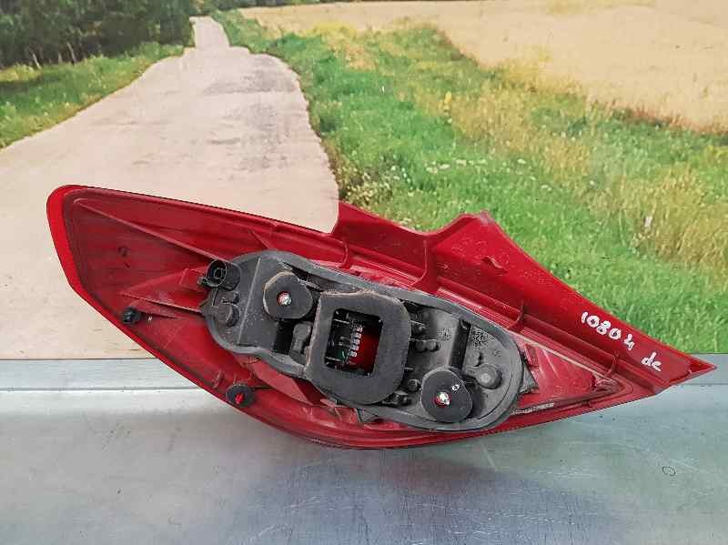 Feu arrière droit A14XER 93189091 de Opel Corsa d (s07) 2011-2014 100 CV con 76544 km - pieza usada