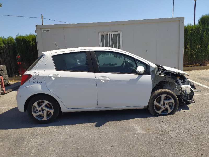 TOYOTA Yaris 3 generation (2010-2019) Citau veidu vadības bloki 899810D140, MB2850003332 24069605