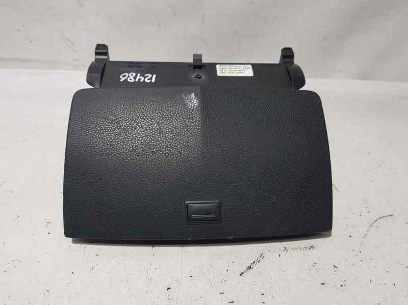 MERCEDES-BENZ C-Class W204/S204/C204 (2004-2015) Other Interior Parts A2046800931 18671801