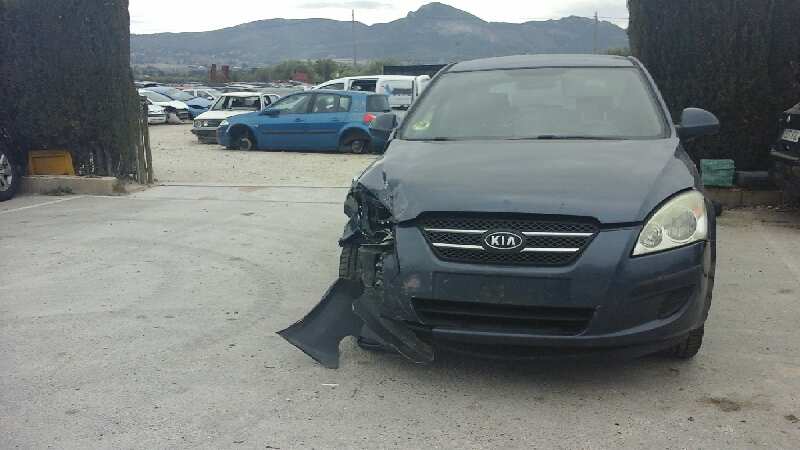 KIA Cee'd 1 generation (2007-2012) Debitmetru de aer 281642A401,9220930004 24015953