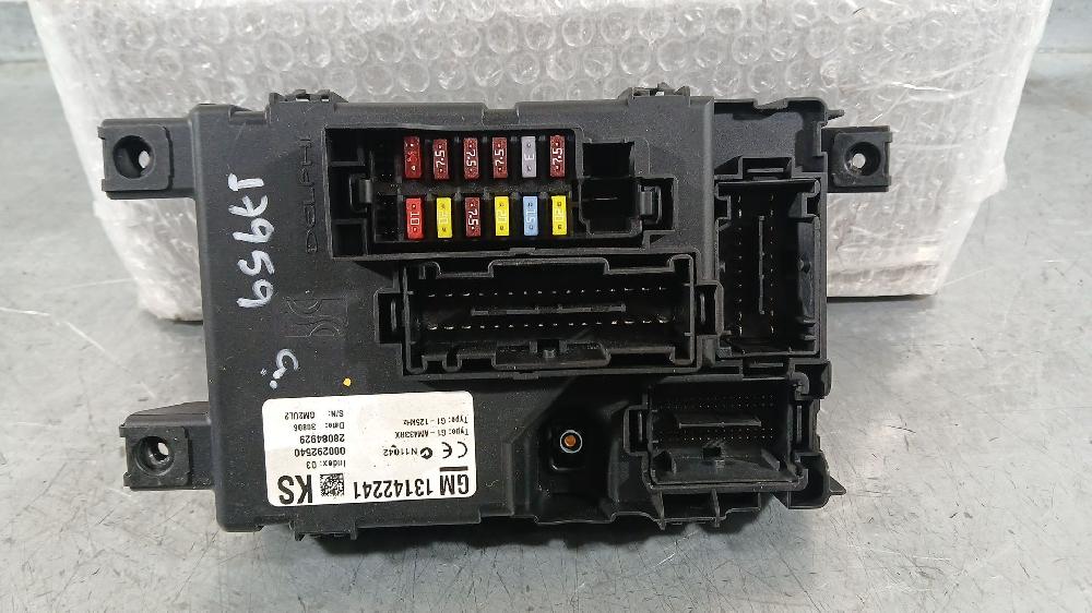 Caja de relés / fusibles Z12XEP 13142241 de Opel Corsa d (s07) 2011-2014 80 CV
