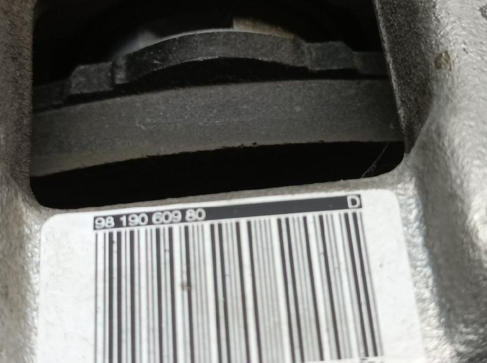 Pinza de freno trasera derecha 5G06 9819060980 de Peugeot 3008 suv (mc_, mr_, mj_, m4_) 2016-0 181 CV con 8614 km - pieza usada