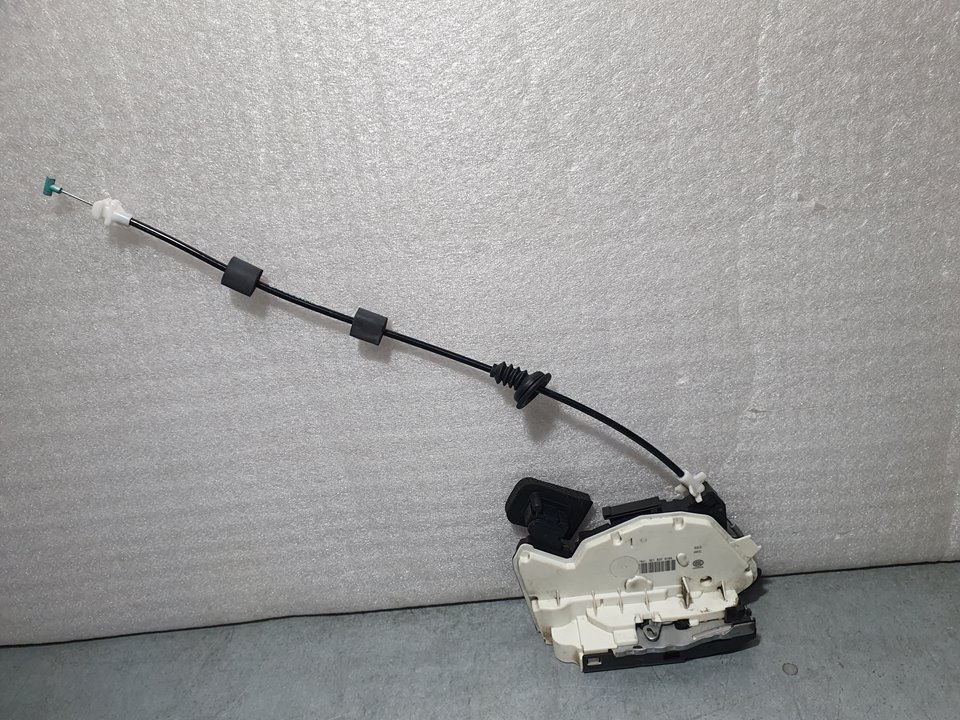 SKODA Octavia 3 generation (2013-2020) Front Right Door Lock 5E1837016A 24088929