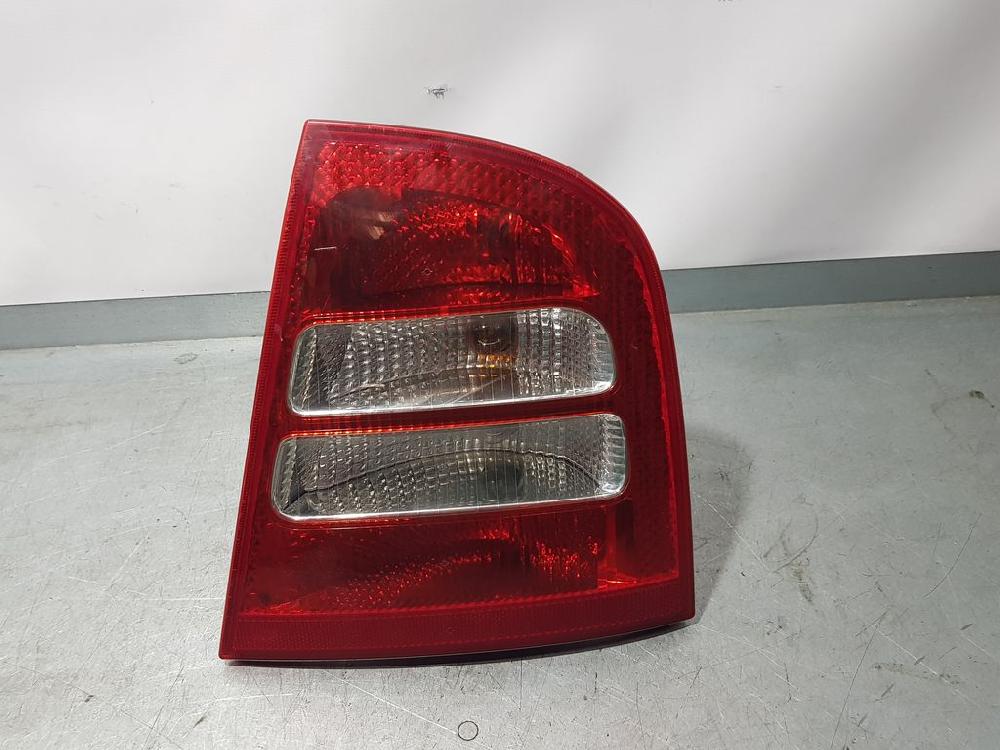 VAUXHALL Octavia 1 generation (1996-2010) Rear Right Taillight Lamp ROZADO 18702258