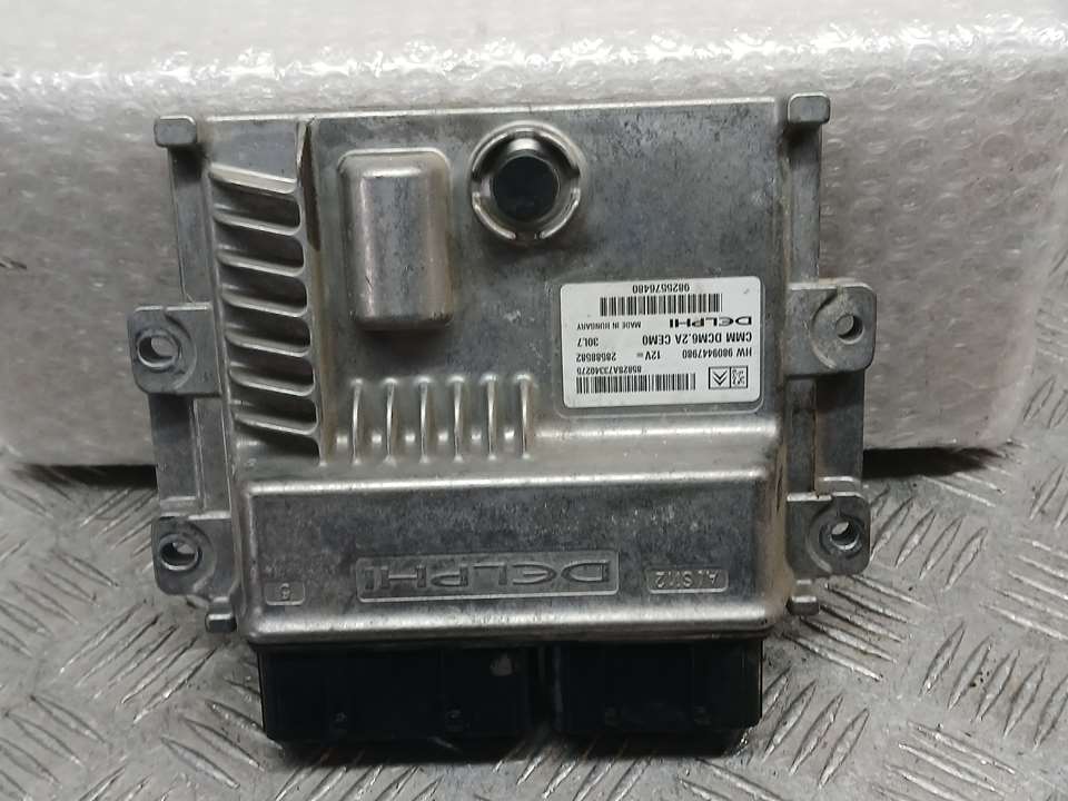 PEUGEOT 5008 1 generation (2009-2016) Moottorin ohjausyksikkö ECU 9809447980,28588582 26533815