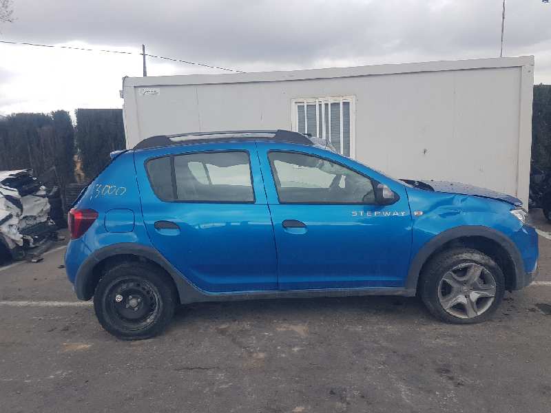 DACIA Logan 2 generation (2013-2020) Priekšējo kreiso durvju logu pacēlājs 807211440R 24035020