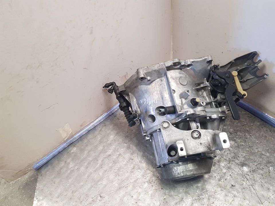 CITROËN C5 1 generation (2001-2008) Gearbox 20DM65 20413160