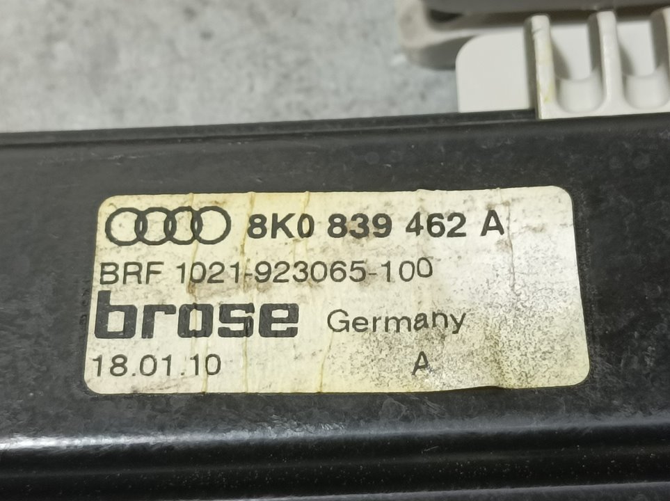 AUDI A4 B8/8K (2011-2016) Fönsterhiss för höger bakdörr 8K0839462A,1021923065100 24063121