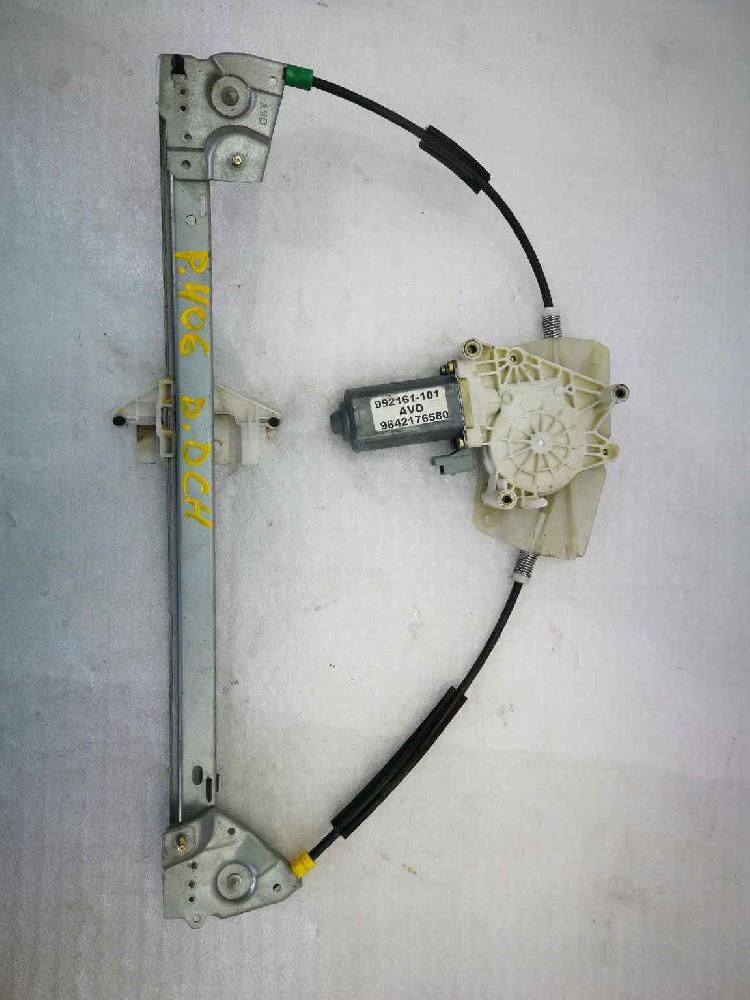 PEUGEOT 406 1 generation (1995-2004) Vindusregulator foran høyre dør 9642176580 18367192