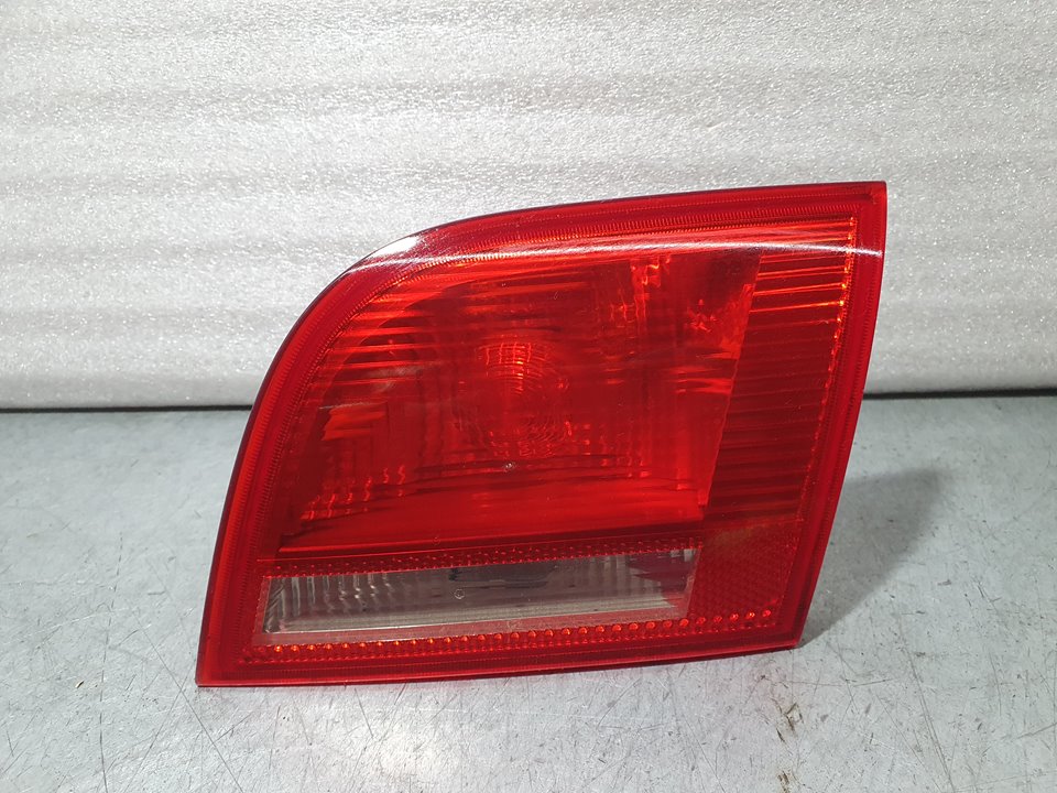 AUDI A2 8Z (1999-2005) Rear Right Taillight Lamp 8P4945094B, INTERIOR 18674716