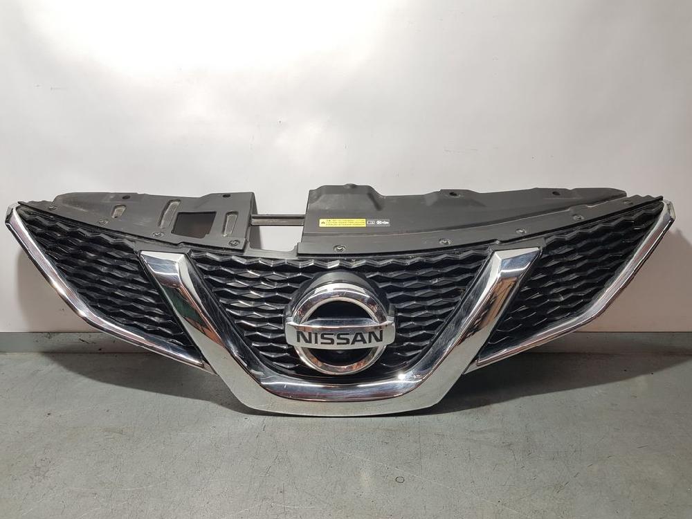 NISSAN Qashqai 2 generation (2013-2023) Решетка радиатора PATAROTA 18741295