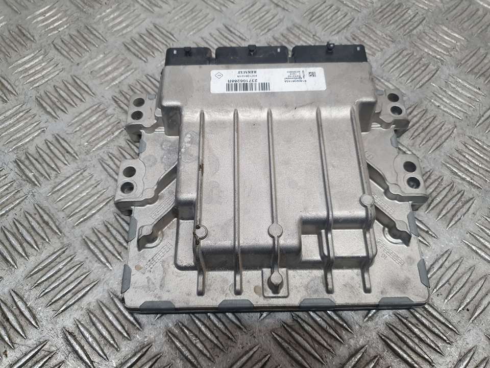 RENAULT Kadjar 1 generation (2015-2024) Блок управления двигателем 237106288R, S180206145A, CONTINENTAL 23061659