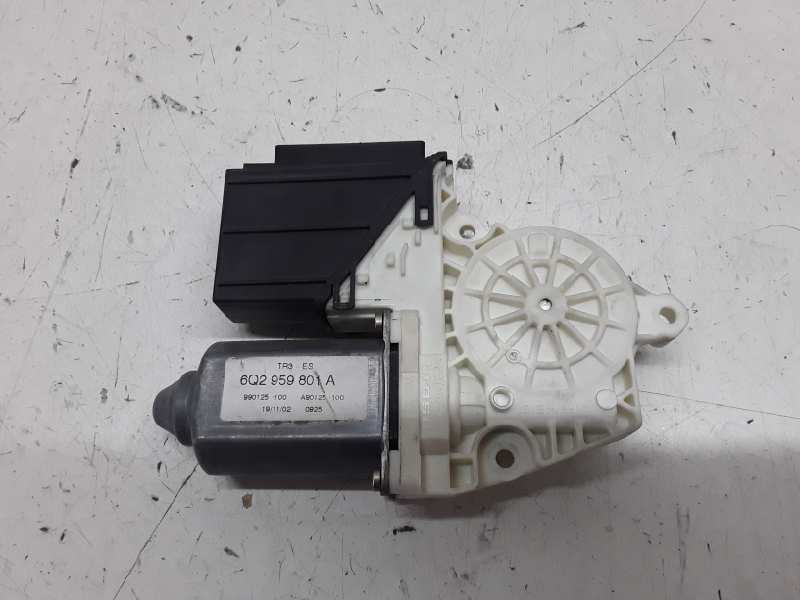 SEAT Cordoba 2 generation (1999-2009) Front Right Door Window Control Motor 6Q2959801A 18423451