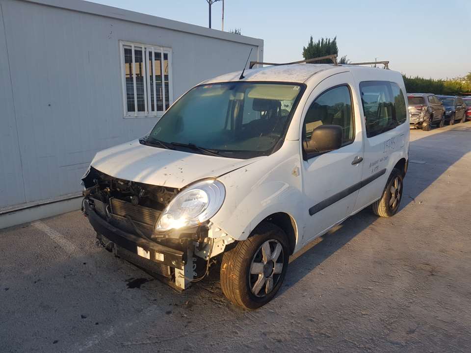 CHEVROLET Kangoo 2 generation (2007-2021) Мотор за чистачки на прозореца на задната врата 8200431392,0390201836 26534658