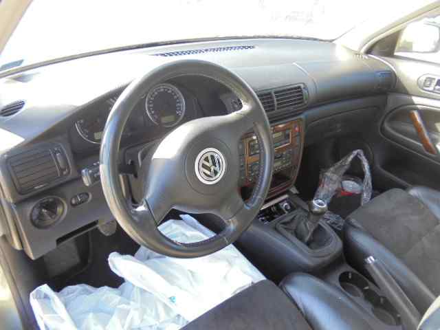 VOLKSWAGEN Passat B5 (1996-2005) Priekinių dešinių durų veidrodis NVE2311,5CABLES 18554748