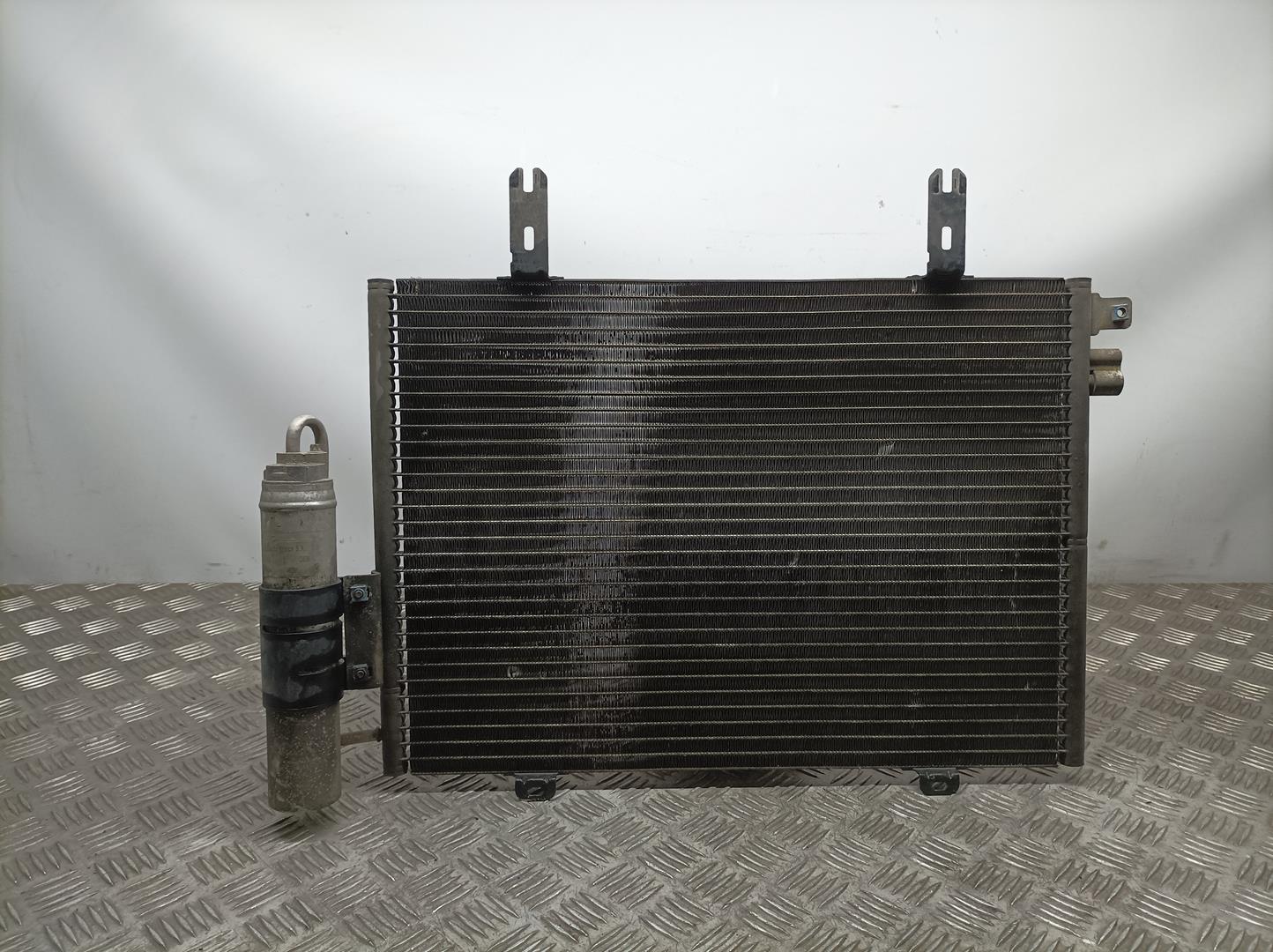 RENAULT Kangoo 1 generation (1998-2009) Air Con radiator 7700301253R, 861311S, VALEO 23620991