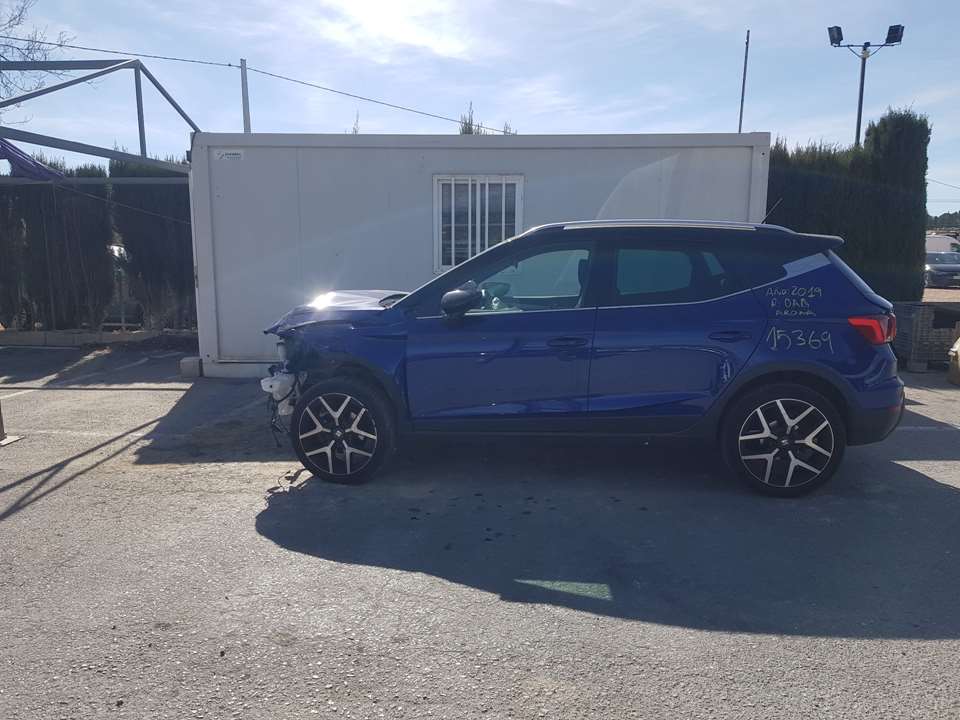 SEAT Arona 1 generation (2017-2024) Braț de control inferior dreapta față 2Q0407152E 24108836