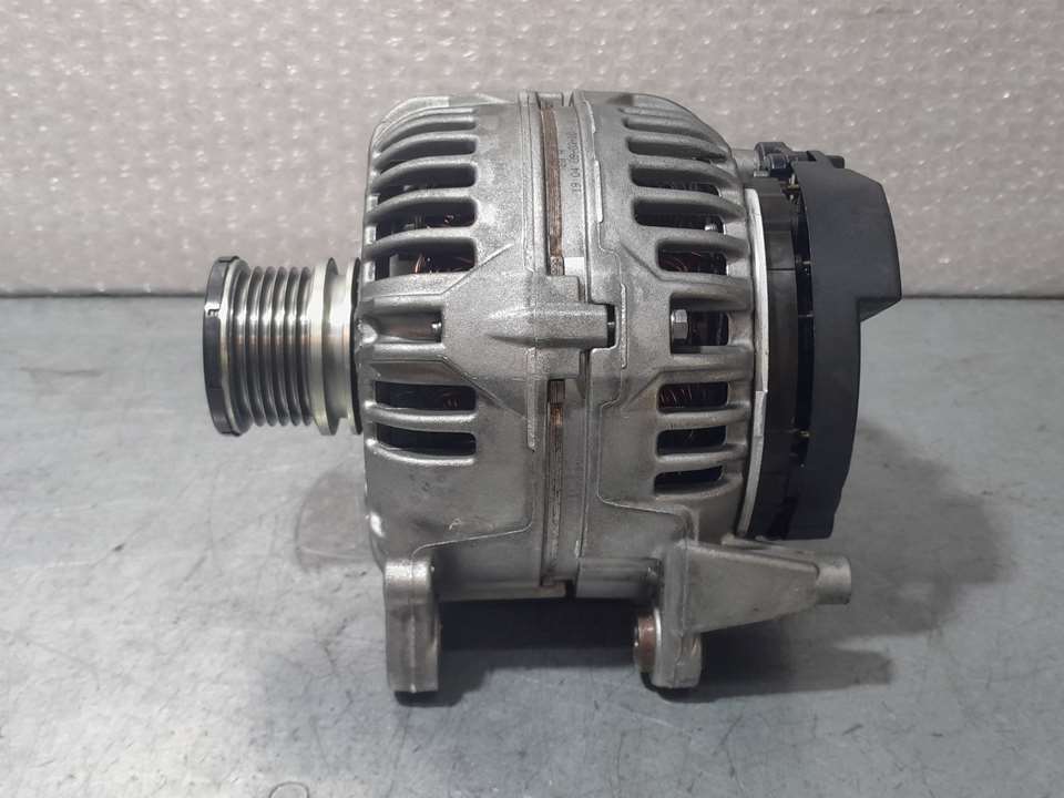 AUDI A4 B8/8K (2011-2016) Generator 03G903016E, 0124525114 24867786