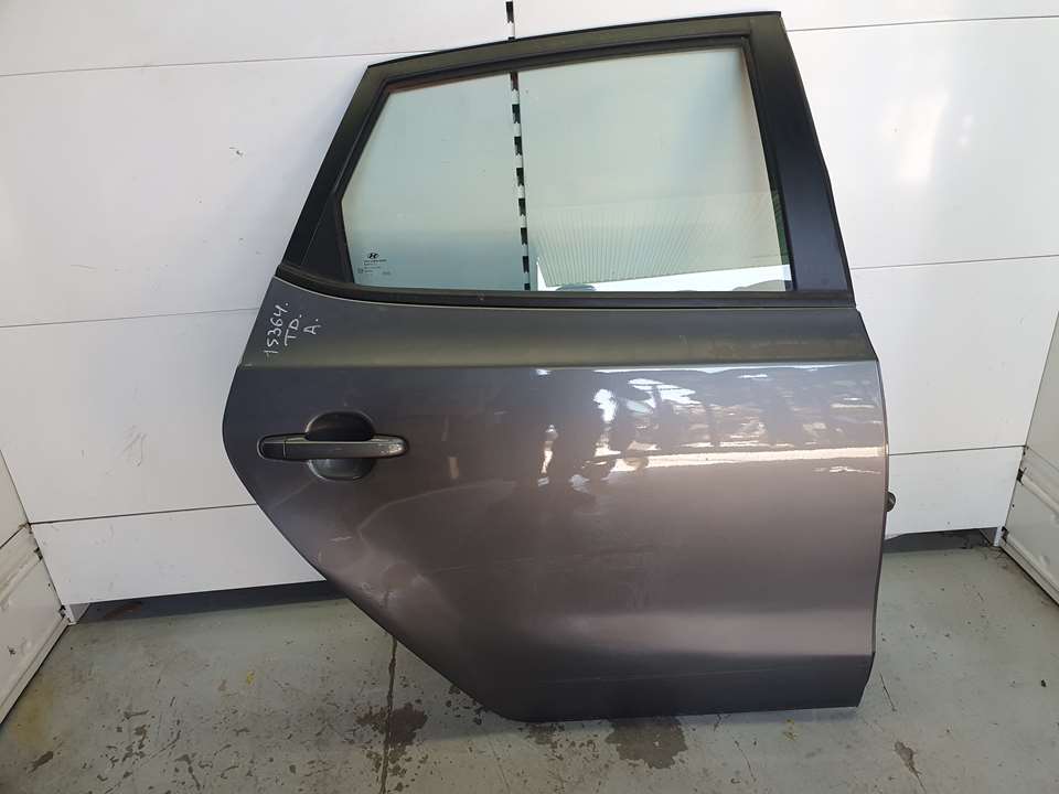 HYUNDAI i30 FD (1 generation) (2007-2012) Rear Right Door 770042R010 23356446