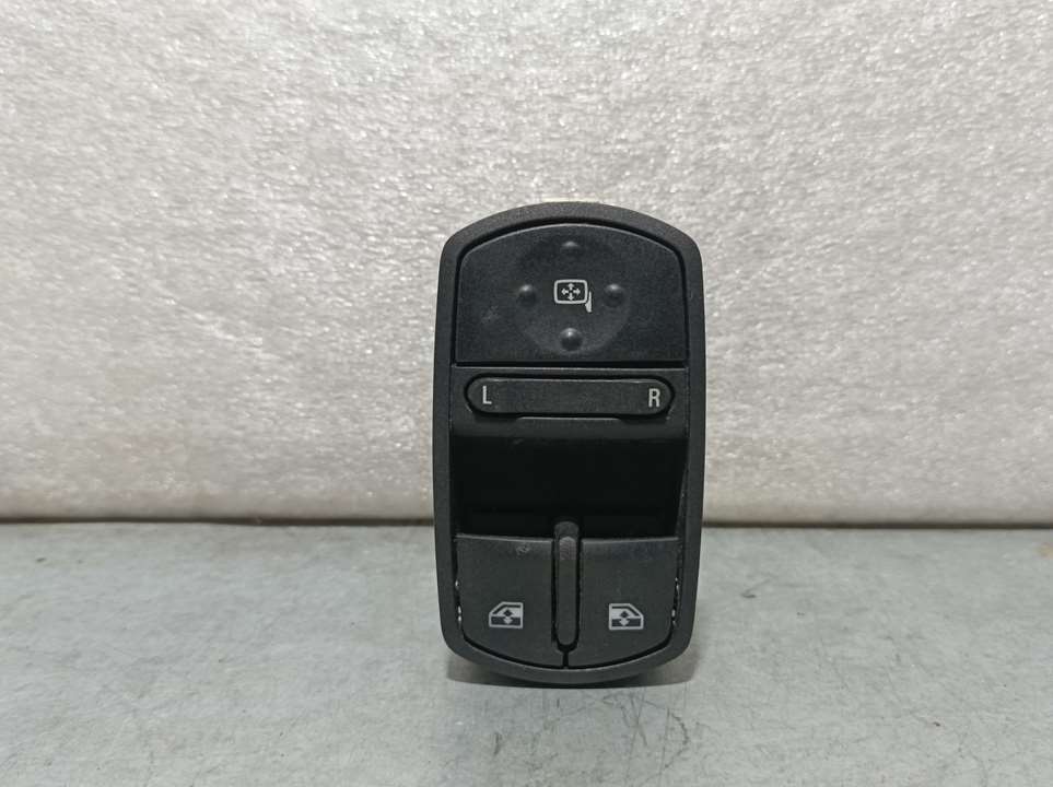 OPEL Corsa D (2006-2020) Кнопка стеклоподъемника передней левой двери 13430017, 315625731 22588506