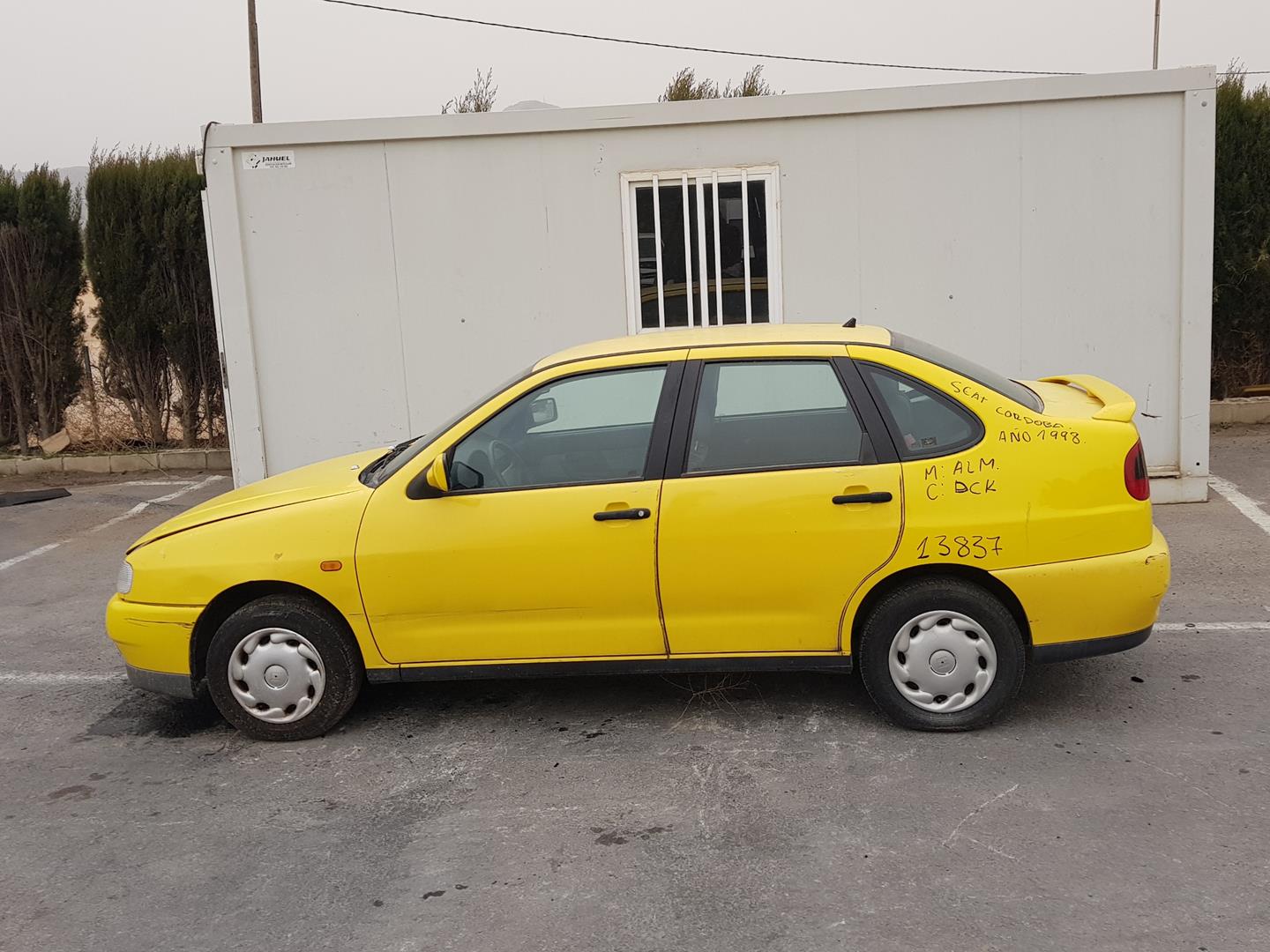 SEAT Ibiza 2 generation (1993-2002) Повторитель переднего правого крыла 6K5953050B, VALEO 18716929