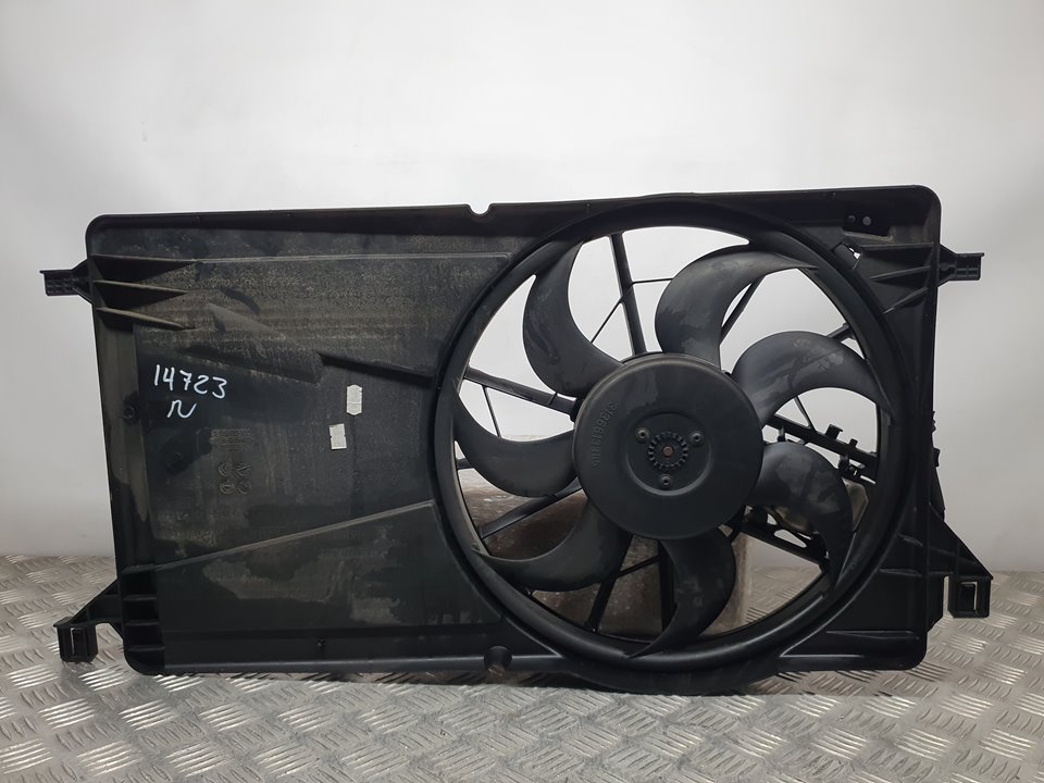 PEUGEOT Focus 2 generation (2004-2011) Difuzorový ventilátor 3M5H8C607RG,0130303930 18733775