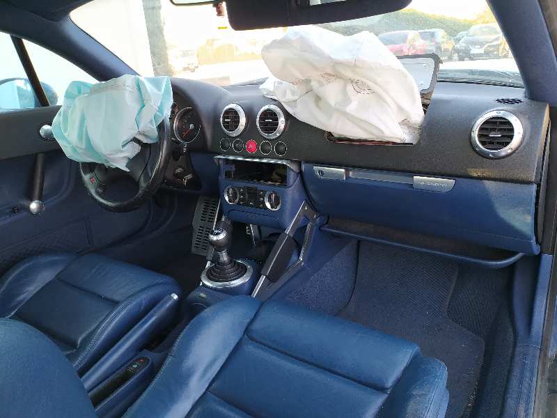 AUDI TT 8N (1998-2006) Крышка багажника 23618220