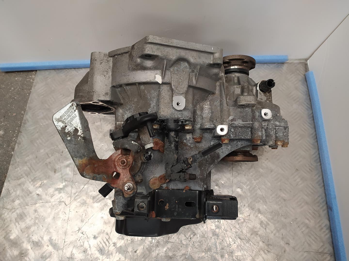 VOLKSWAGEN Polo 5 generation (2009-2017) Gearbox KFK,05119 18704797